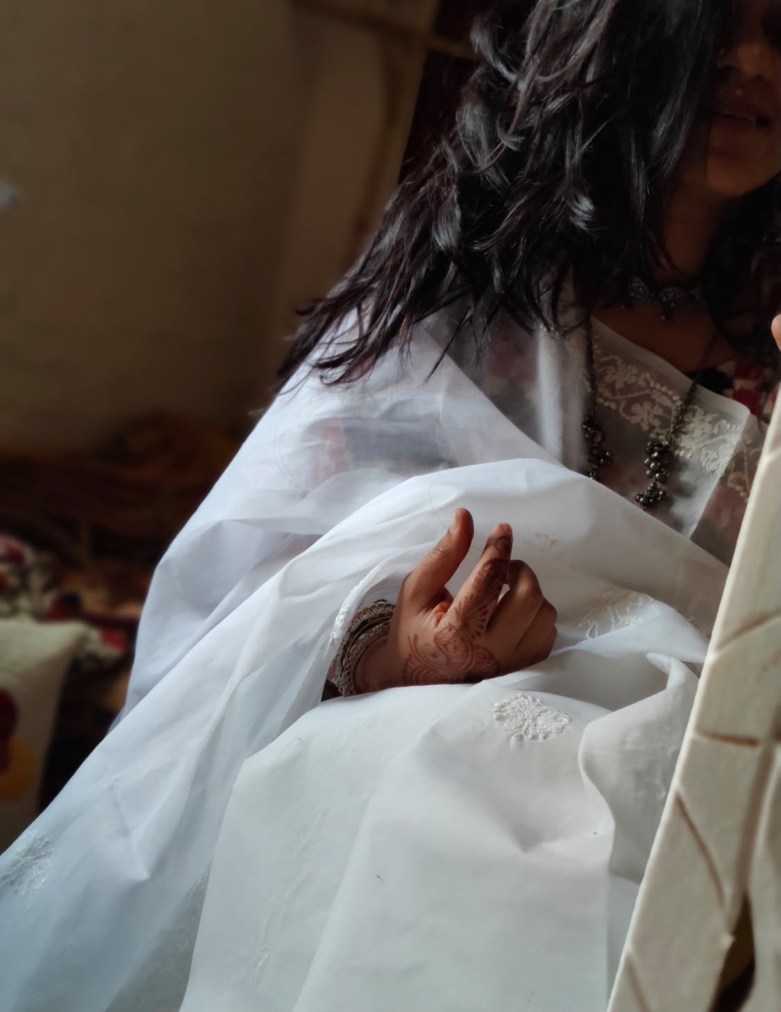 'Gulrukh' White Chikankari Mul Cotton Saree