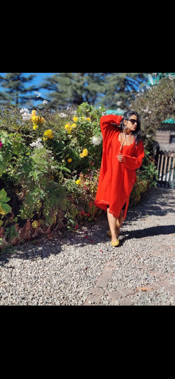'Laila' Red Sozni Pheran